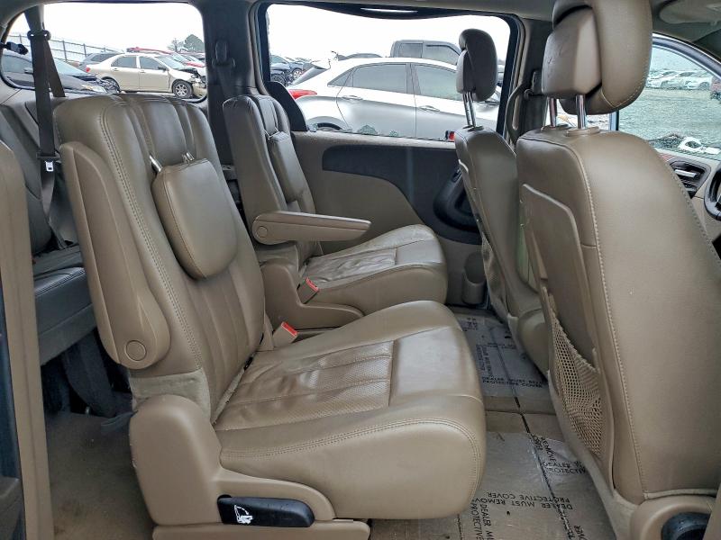 Photo 11 from auction – 2012 CHRYSLER TOWN & COU with VIN 2C4RC1BG1CR345675