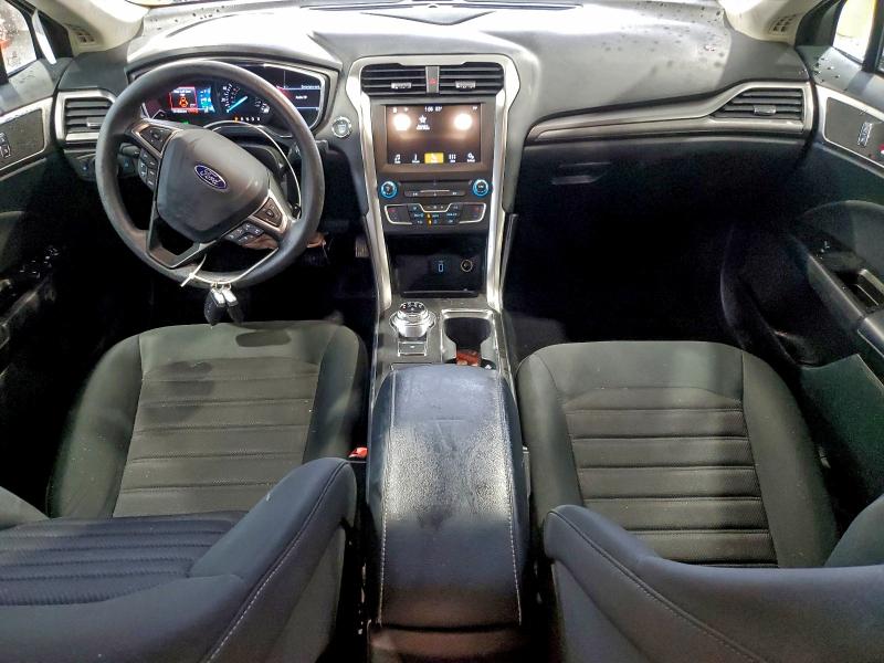 Photo 8 from auction – 2017 FORD FUSION SE with VIN 3FA6P0HD3HR271973