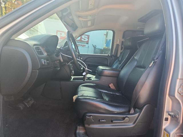 Photo 7 from auction – 2010 CHEVROLET SUBURBAN C with VIN 1GNUCJE06AR219430