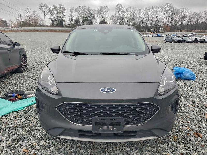 Photo 5 from auction – 2020 FORD ESCAPE SE with VIN 1FMCU9G65LUC28116