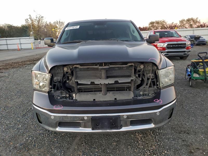 Photo 5 from auction – 2016 RAM 1500 SLT with VIN 1C6RR6LM2GS126817
