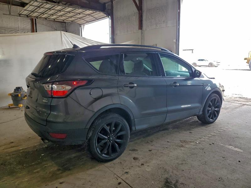 Photo 3 from auction – 2018 FORD ESCAPE with VIN 1FMCU9HD9JUD28634