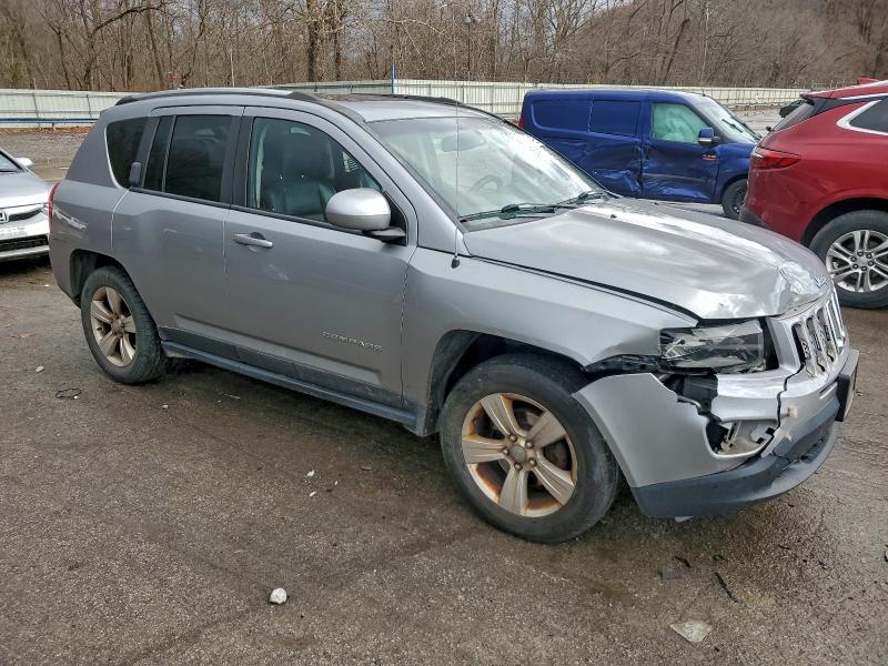 Photo 4 from auction – 2015 JEEP COMPASS LA with VIN 1C4NJDEB5FD245723