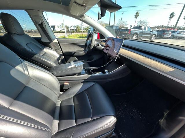 Photo 5 from auction – 2021 TESLA MODEL Y with VIN 5YJYGDEE4MF118179