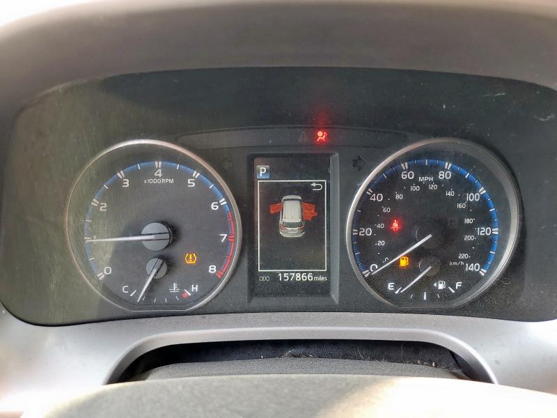 Photo 9 from auction – 2017 TOYOTA RAV4 XLE with VIN JTMWFREV2HJ132393
