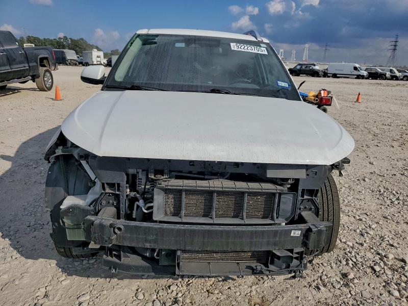 Photo 5 from auction – 2023 HYUNDAI VENUE SEL with VIN KMHRC8A33PU247307