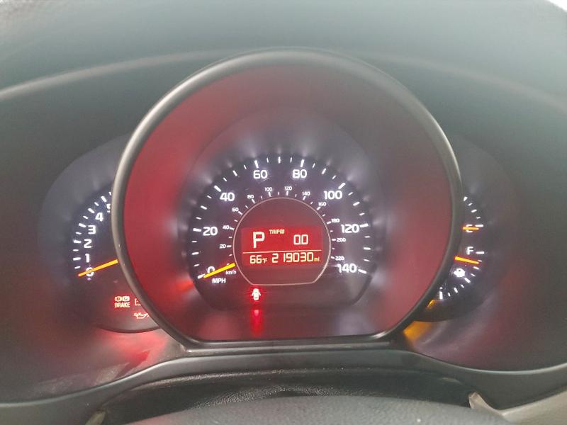 Photo 9 from auction – 2015 KIA SOUL with VIN KNDJN2A29F7817386