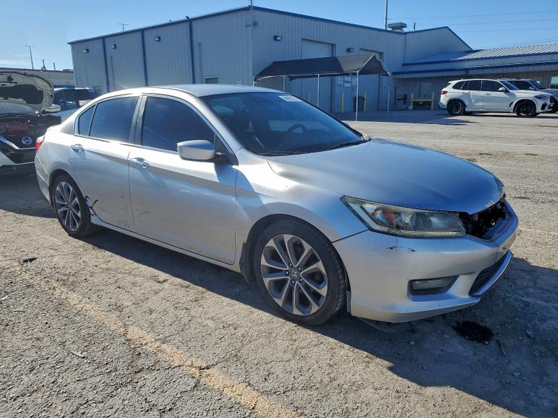 Photo 4 from auction – 2014 HONDA ACCORD SPO with VIN 1HGCR2F53EA051903