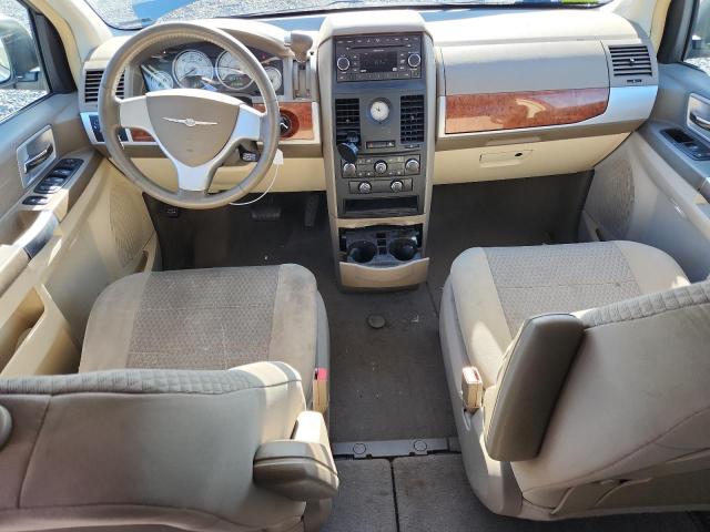 Photo 8 from auction – 2008 CHRYSLER TOWN & COU with VIN 2A8HR54P58R611228
