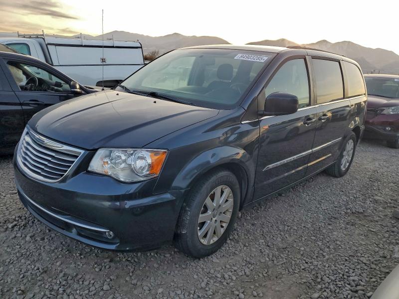 CHRYSLER TOWN & COU 2013 with VIN 2C4RC1BG0DR690231 - Photo from auction