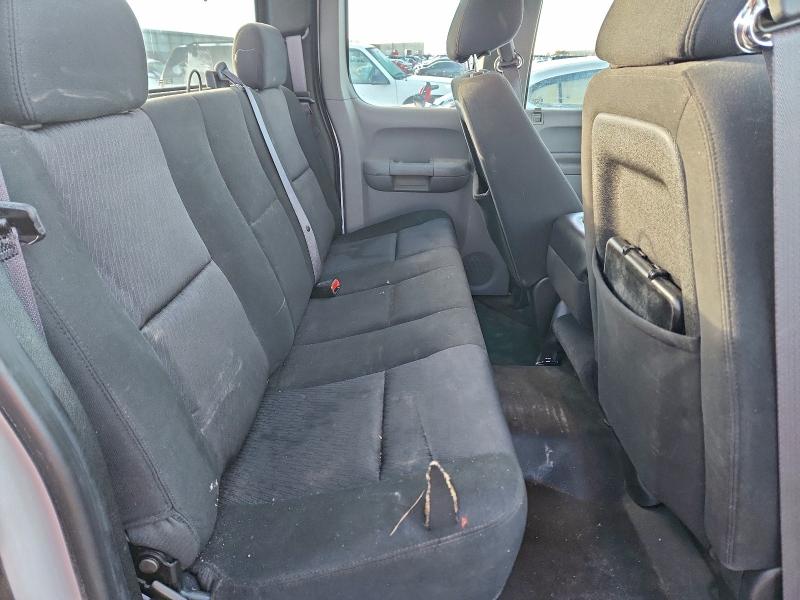 Photo 10 from auction – 2011 GMC SIERRA C15 with VIN 1GTR1TEA4BZ244918