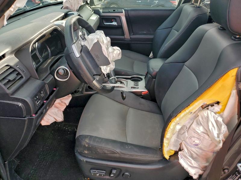 Photo 7 from auction – 2019 TOYOTA 4RUNNER SR with VIN JTEBU5JR8K5662644