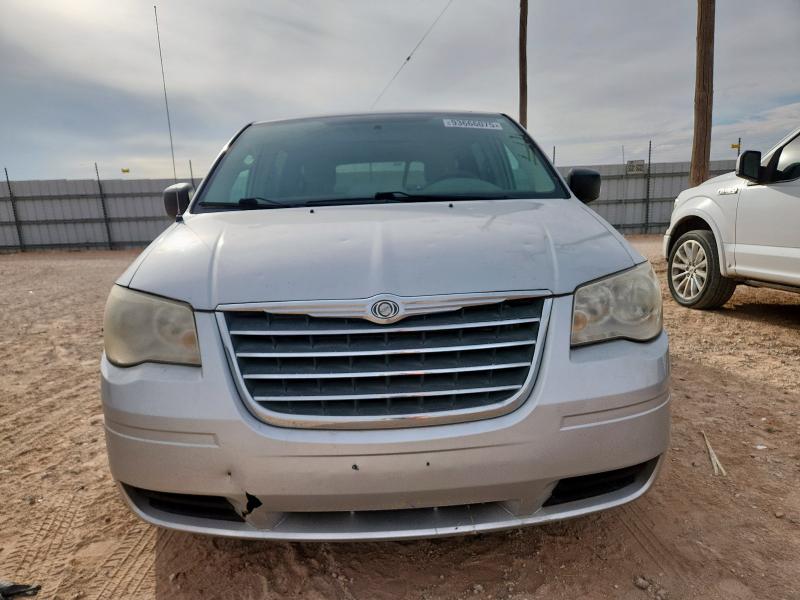 Photo 5 from auction – 2009 CHRYSLER TOWN & COU with VIN 2A8HR44E79R656066