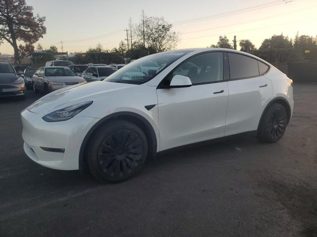 TESLA MODEL Y 2022 with VIN 7SAYGAEE2NF403918 - Photo from auction