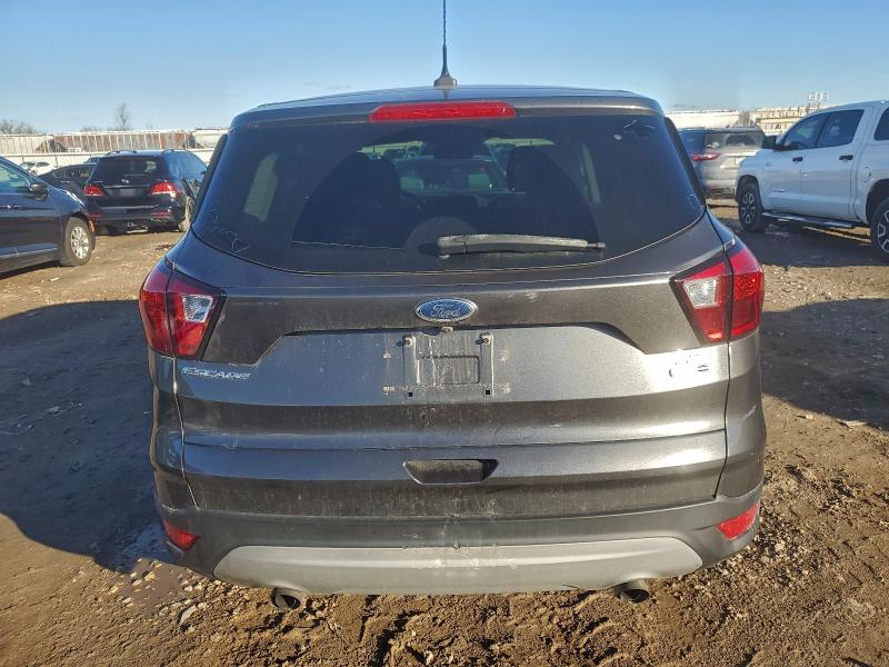Photo 6 from auction – 2019 FORD ESCAPE SE with VIN 1FMCU9GD7KUB03020