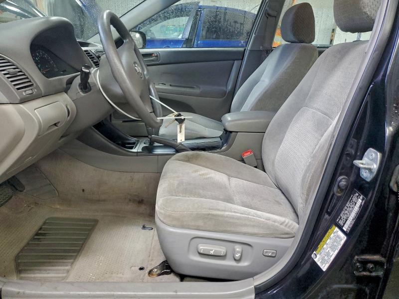 Photo 7 from auction – 2004 TOYOTA CAMRY LE with VIN 4T1BE32K24U367907