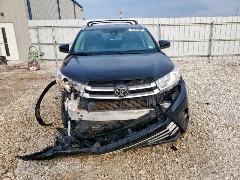 Photo 5 from auction – 2017 TOYOTA HIGHLANDER with VIN 5TDJZRFH5HS357064