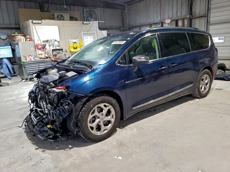 CHRYSLER PACIFICA L 2022 with VIN 2C4RC1GG0NR103455 - Photo from auction