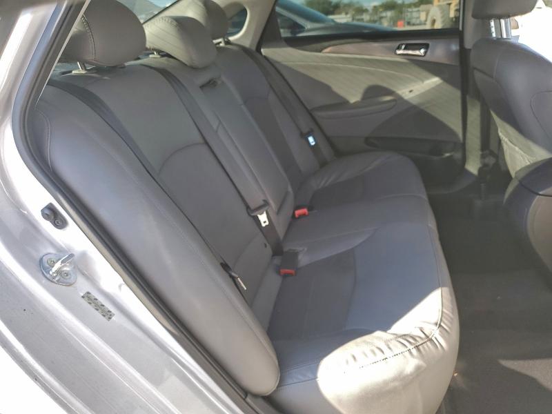 Photo 10 from auction – 2015 HYUNDAI SONATA HYB with VIN KMHEC4A4XFA129724