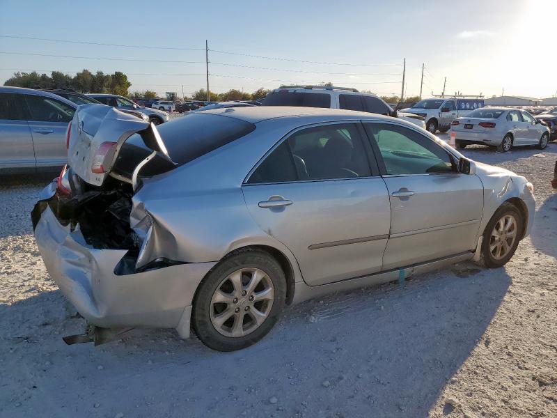Photo 3 from auction – 2011 TOYOTA CAMRY BASE with VIN 4T1BF3EK7BU229558
