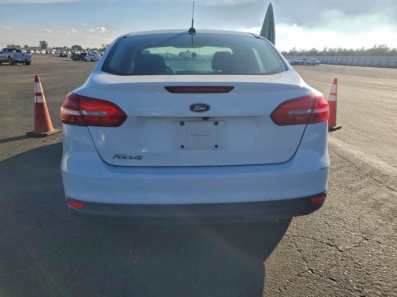Photo 6 from auction – 2016 FORD FOCUS S with VIN 1FADP3E28GL363363