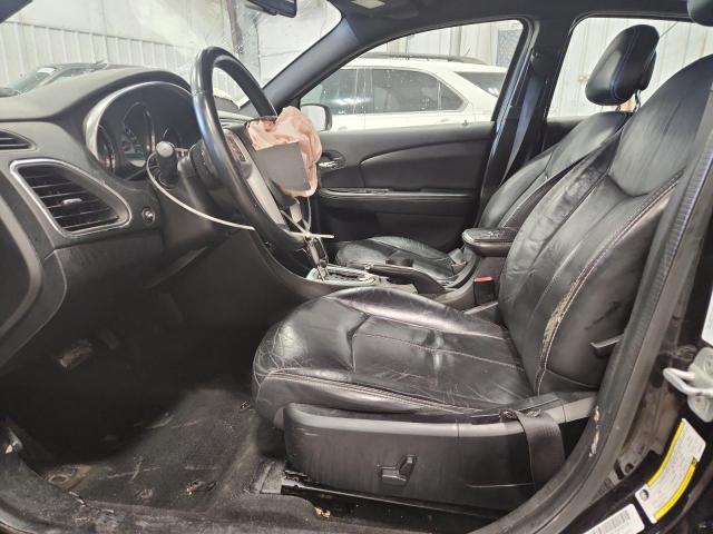 Photo 7 from auction – 2013 CHRYSLER 200 LIMITE with VIN 1C3CCBCG3DN605572