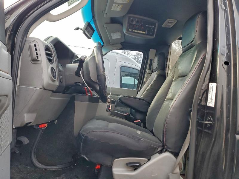 Photo 7 from auction – 2015 FORD ECONOLINE with VIN 1FDWE3FL2FDA23100