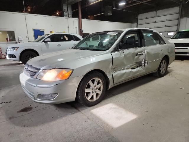 TOYOTA AVALON XL 2000 with VIN 4T1BF28B4YU095428 - Photo from auction