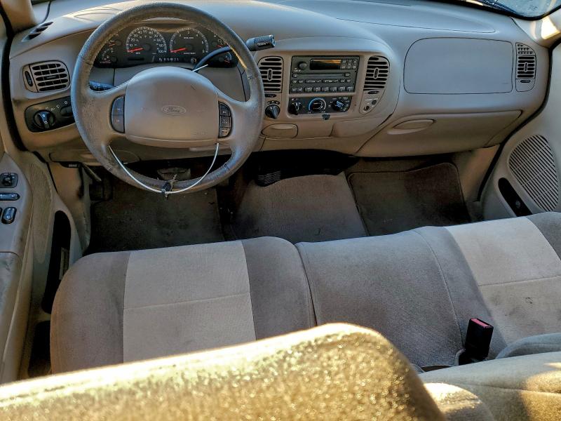 Photo 8 from auction – 2002 FORD F150 with VIN 2FTRX18W32CA70637
