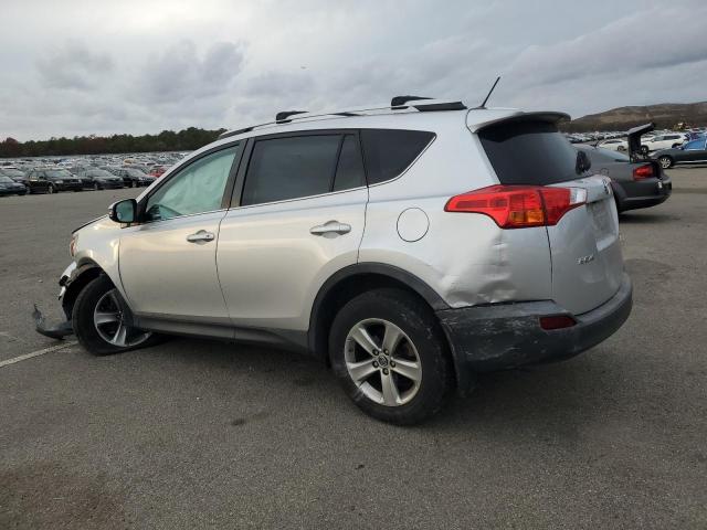 Photo 2 from auction – 2015 TOYOTA 1 TON with VIN 2T3RFREV4FW324345