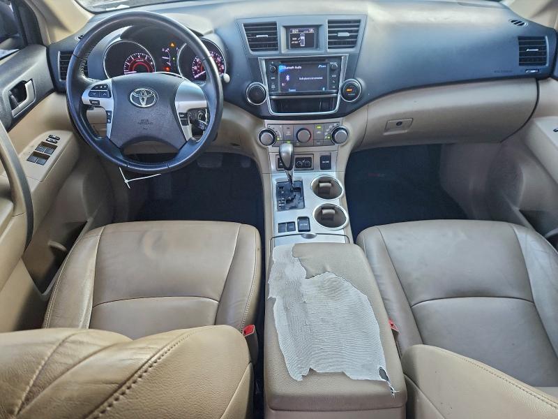 Photo 8 from auction – 2013 TOYOTA HIGHLANDER with VIN 5TDZK3EH2DS135310