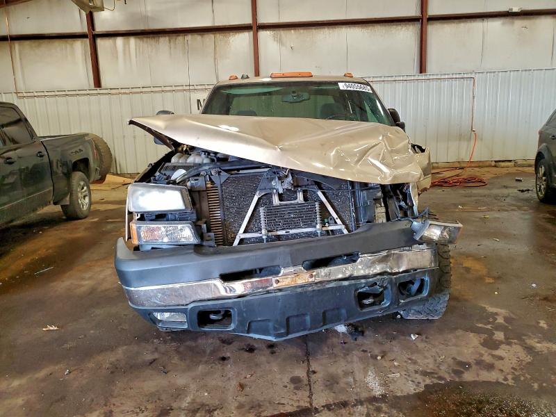 Photo 5 from auction – 2005 CHEVROLET SILVERADO with VIN 1GCHK33285F925156