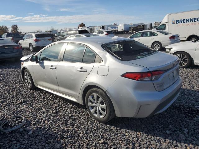 Photo 2 from auction – 2022 TOYOTA COROLLA LE with VIN 5YFEPMAE2NP278088