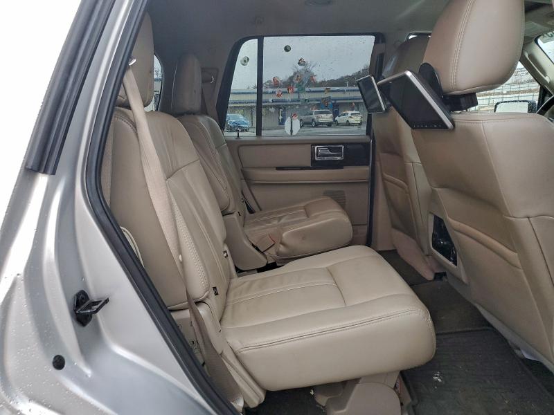 Photo 11 from auction – 2015 LINCOLN NAVIGATOR with VIN 5LMJJ2JT2FEJ07996