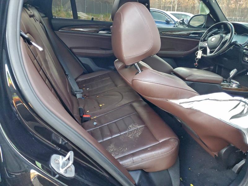 صورة رقم 11 من المزاد - 2019 BMW X3 مع VIN 5UXTR9C59KLE16002