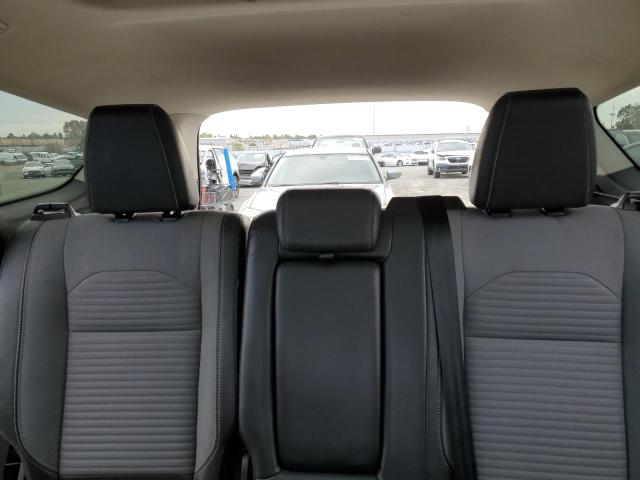 Photo 10 from auction – 2017 FORD ESCAPE SE with VIN 1FMCU0GD2HUB45096