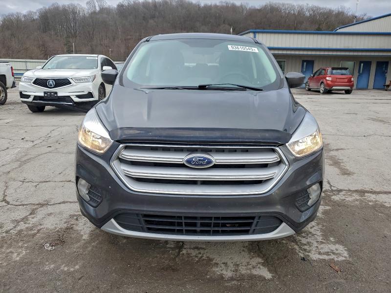 Photo 5 from auction – 2019 FORD ESCAPE SE with VIN 1FMCU9GD7KUA76353
