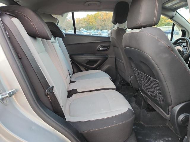 Photo 11 from auction – 2017 CHEVROLET TRAX LS with VIN 3GNCJKSB2HL237311