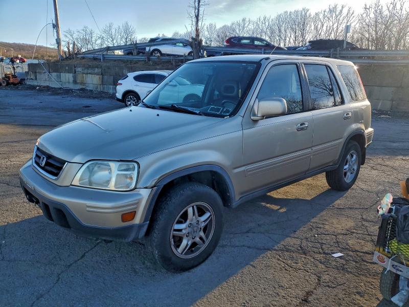 HONDA CR-V 2000 with VIN JHLRD1878YC038902 - Photo from auction