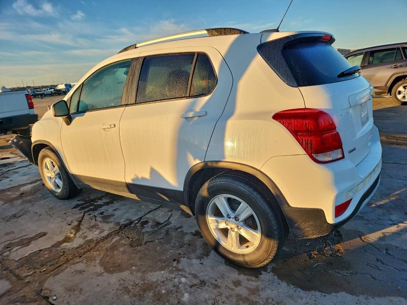 Photo 2 from auction – 2021 CHEVROLET TRAX with VIN KL7CJLSB1MB310076