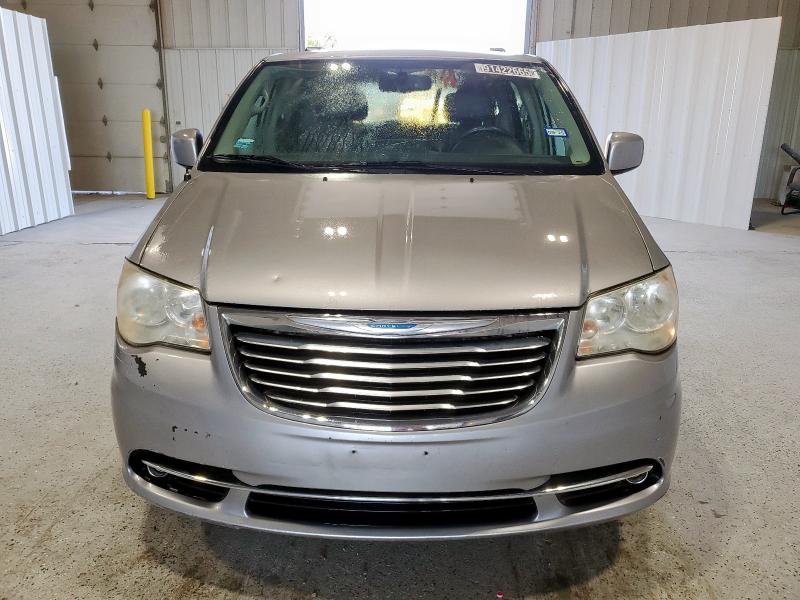 Photo 5 from auction – 2014 CHRYSLER TOWN & COU with VIN 2C4RC1BG8ER440088
