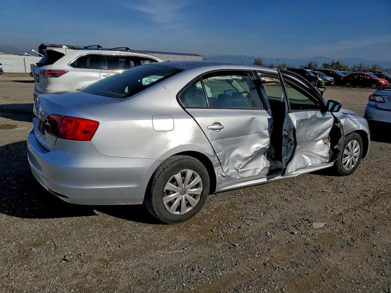 Photo 3 from auction – 2012 VOLKSWAGEN JETTA BASE with VIN 3VW2K7AJ8CM473985
