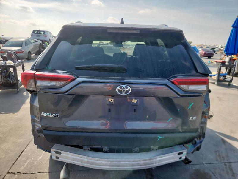 Photo 6 from auction – 2019 TOYOTA RAV4 LE with VIN JTMH1RFV5KD038732