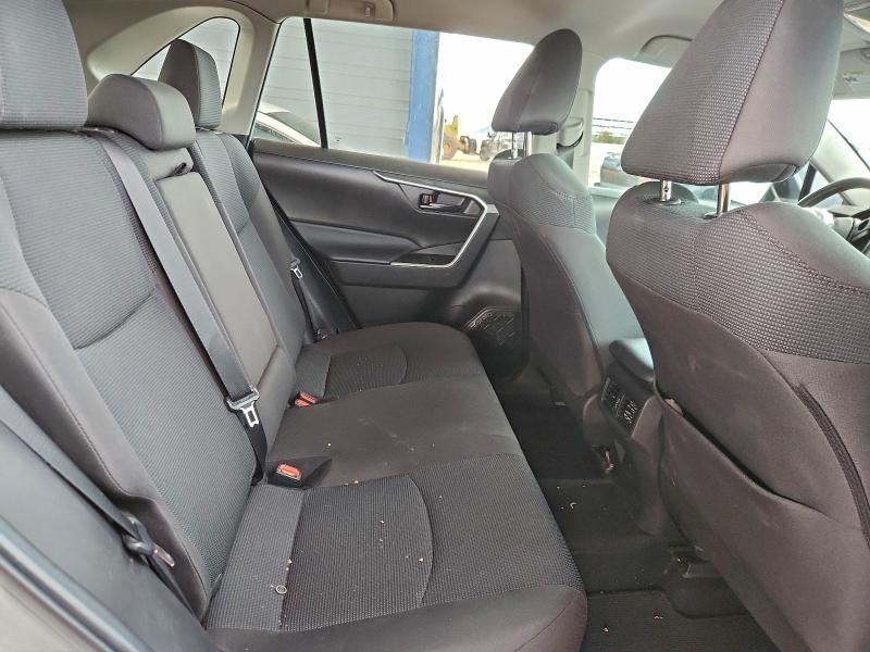 Photo 11 from auction – 2022 TOYOTA RAV4 LE with VIN 2T3F1RFV5NW296649
