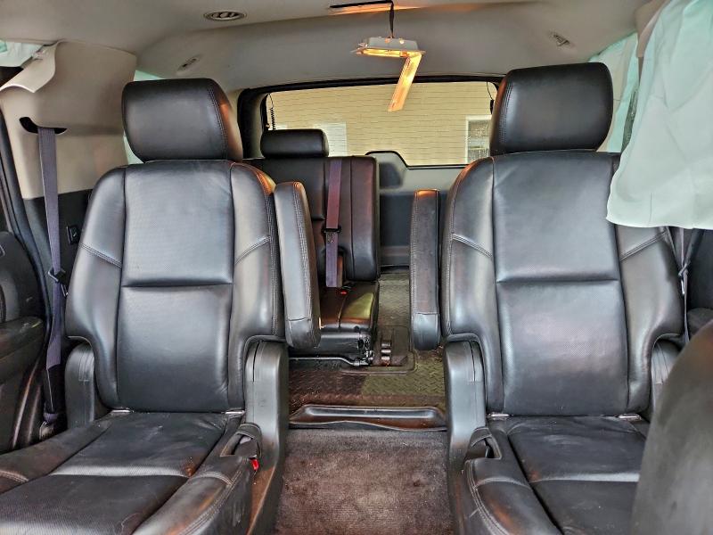 Photo 10 from auction – 2011 GMC YUKON DENA with VIN 1GKS2EEF3BR218725