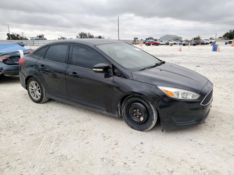 Photo 4 from auction – 2017 FORD FOCUS SE with VIN 1FADP3F25HL253905