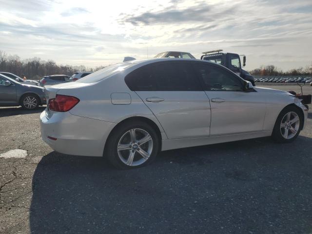 Photo 3 from auction – 2015 BMW 328 XI with VIN WBA3B3G58FNR87174