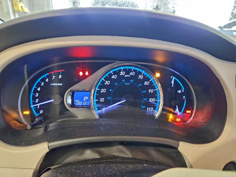 Photo 9 from auction – 2013 TOYOTA SIENNA XLE with VIN 5TDYK3DC0DS377465