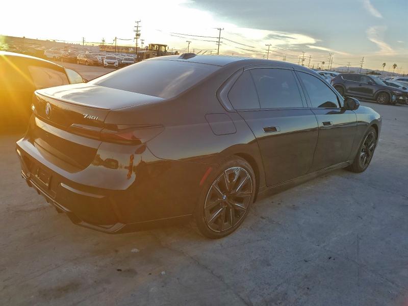 Photo 3 from auction – 2025 BMW 740 I with VIN WBA23EH06SCV49878