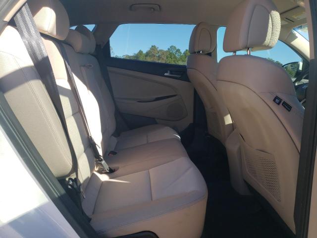Photo 11 from auction – 2016 HYUNDAI TUCSON LIM with VIN KM8J33A23GU242342